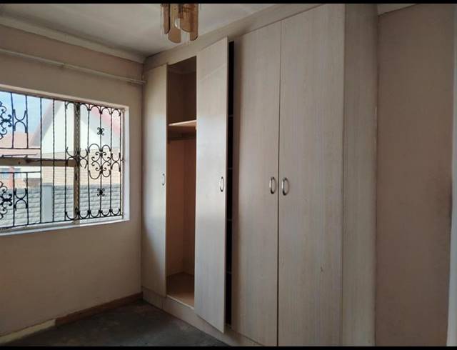 3 BEDROOM PROPERTY TO RENT IN SESHEGO H